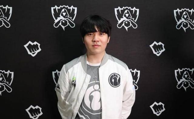 队的表现 队的表现